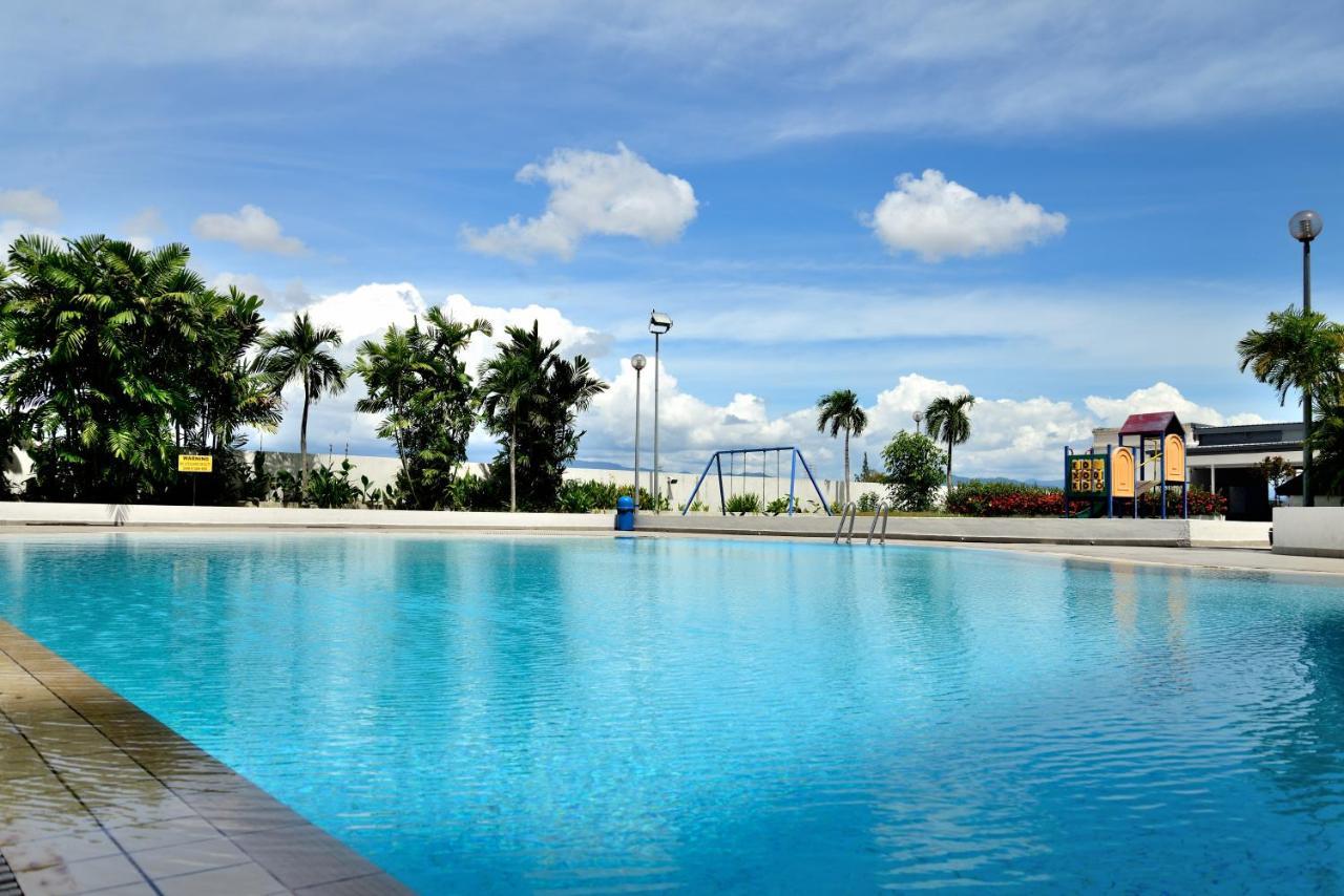 Likas Square - Kk Spacious Homestay Kota Kinabalu Exteriör bild